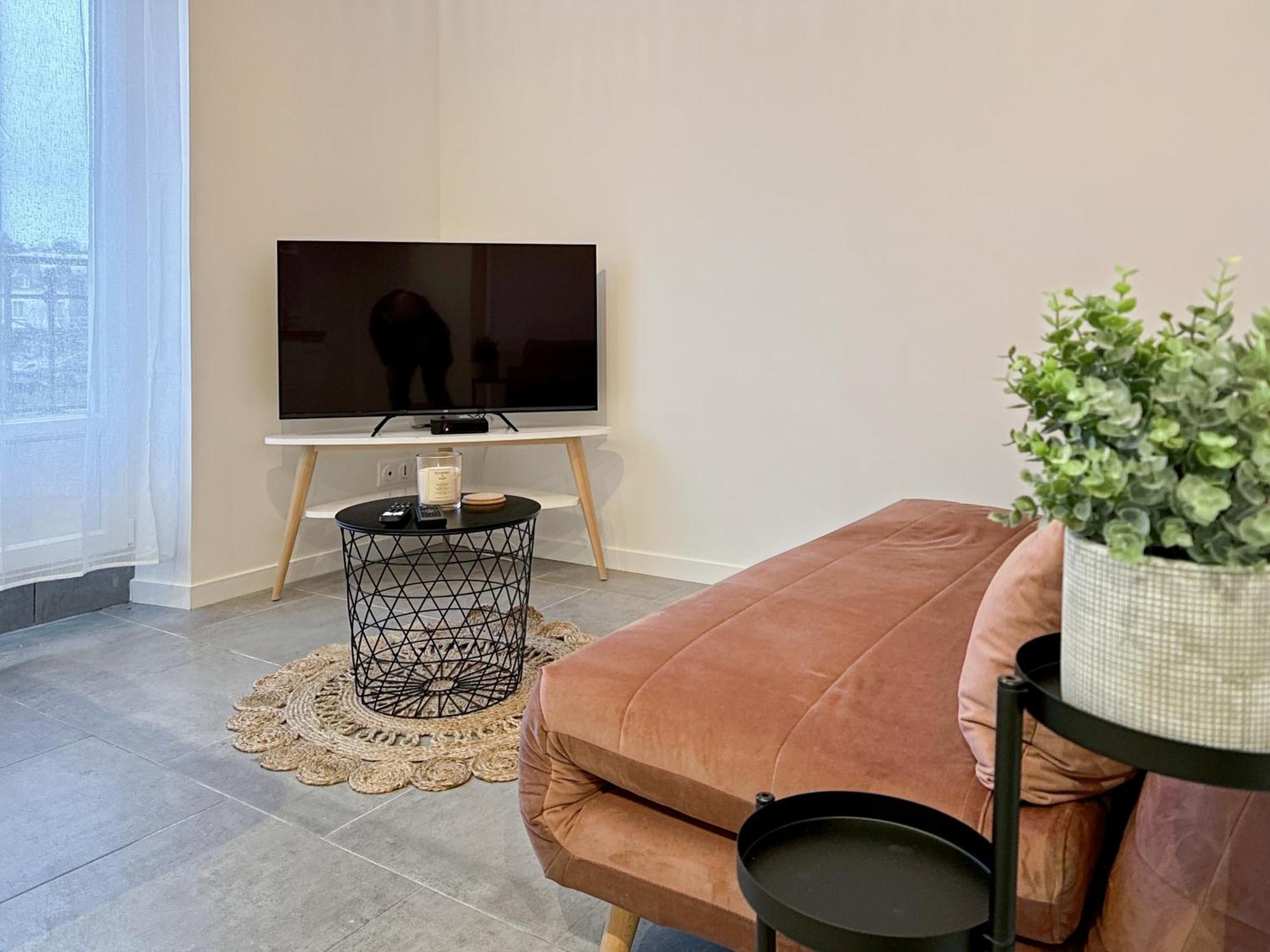 Le Cosy Lagny - Appartement Cosy Avec Balcon Vue Sur Marne ภายนอก รูปภาพ